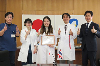 短期留学生（大学院生）の修了証の授与