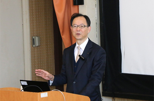 佐藤県知事による特別講演会