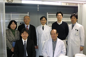 石井秀始先生（大阪大学消化器外科）および三森功士先生（九州大学生医研外科）との共同研究打ち合わせ風景