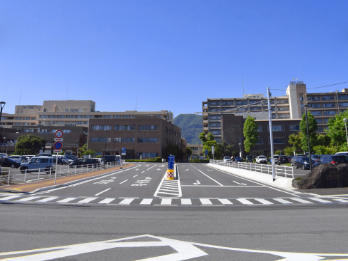 正門 正門